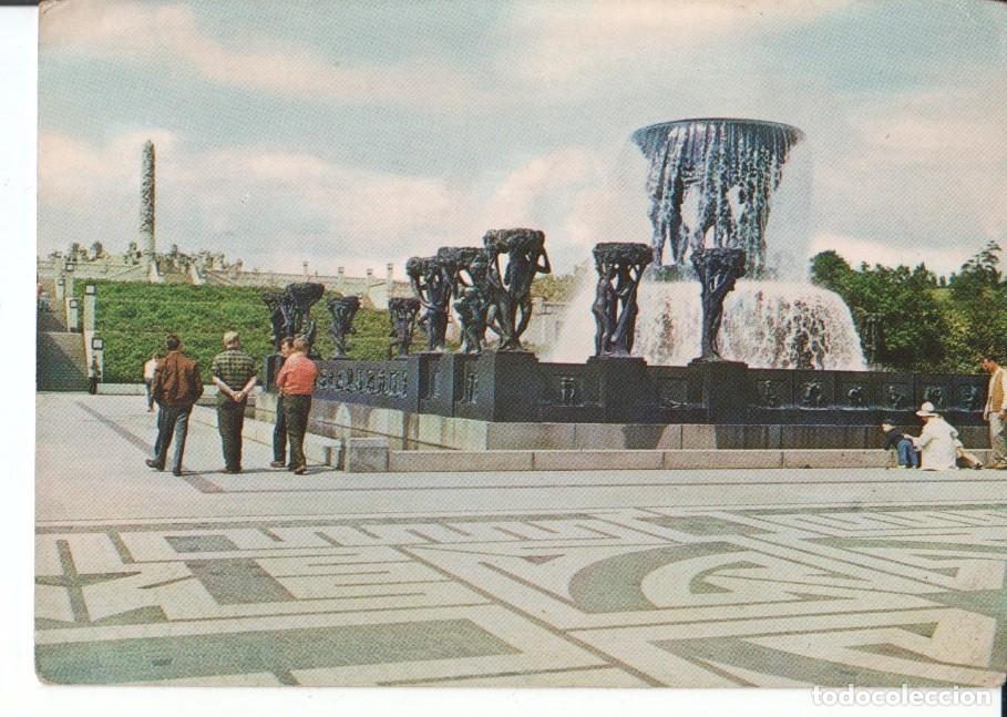 Postkarten: Postal-Postcard 17531: OSLO - Fontenen i Vigelandsanlegget The water fountain in Vigelands Park of O