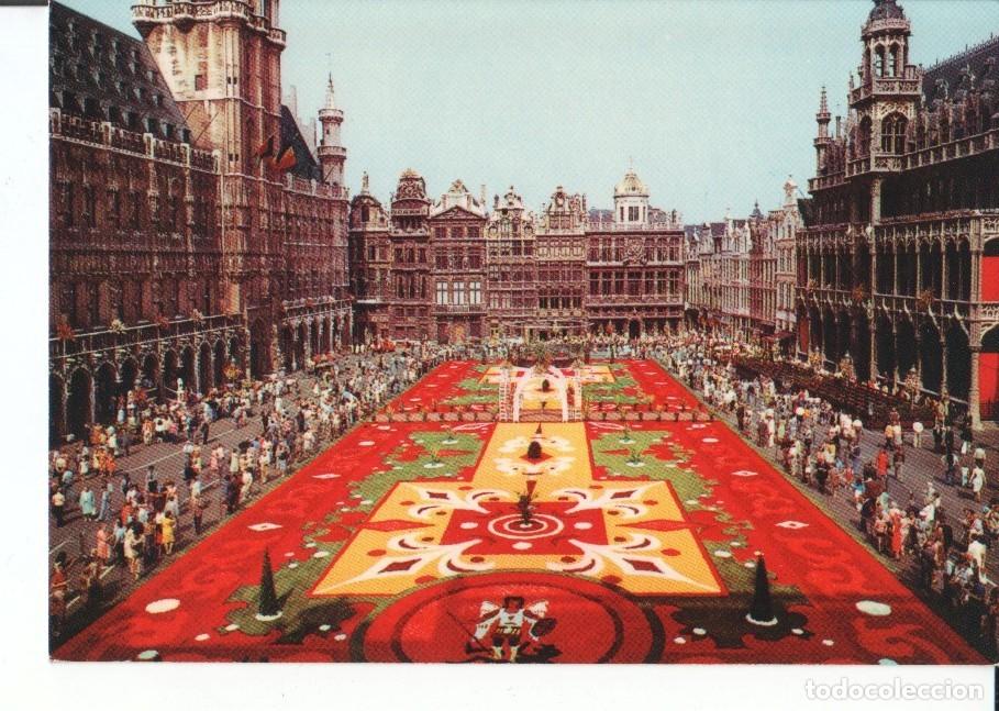 Postcards: Postal-Postcard 17571: BRUXELLES BRUSSEL - Market Place Flower Carpet - Varios