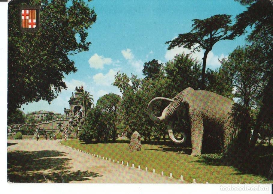 Postales: Postal-Postcard 17579: BARCELONA - Mamut en Parque de la Ciutadella - Varios