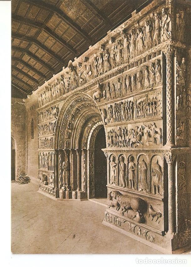 Postais: Postal 035534 : Ripoll. Portada del Monestir segle XII - Varios