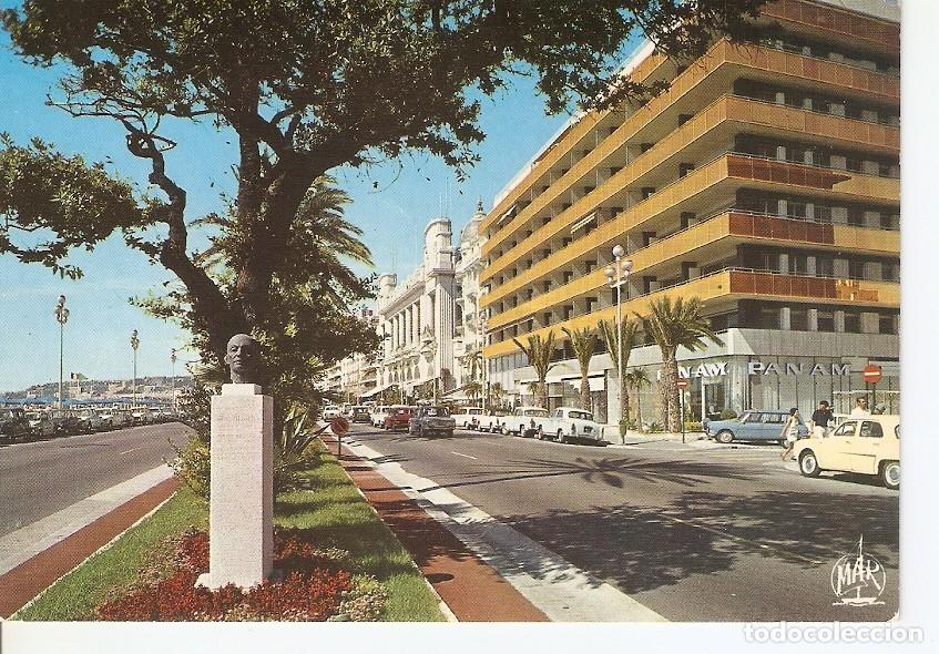 Cartoline: Postal 041893 : La Cote dAzur - Nice. La Promenade des Anglais. Le stele erige en momoire de J. Mede