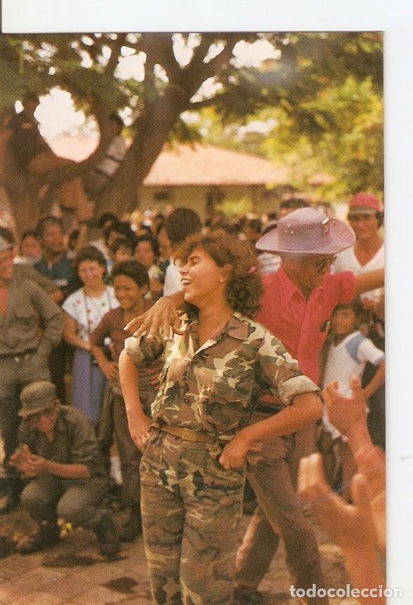 Postkarten: Postal 024315 : Nicaragua en medio de las dificultades sabe ser alegre - Varios
