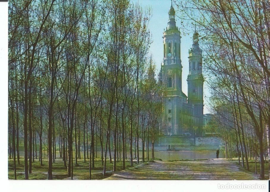 Postcards: Postal-Postcard 17578: ZARAGOZA - El Pilar desde la Arboleda - Varios