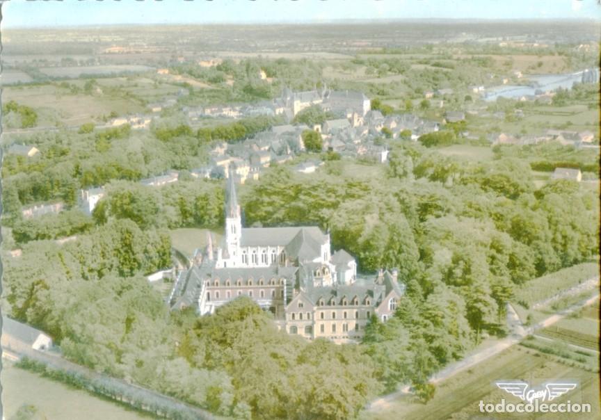Postkarten: Postal 016722: SOLESMES Sarthe - Vista aerea de l Abbaye Sainte- Cecile - Varios