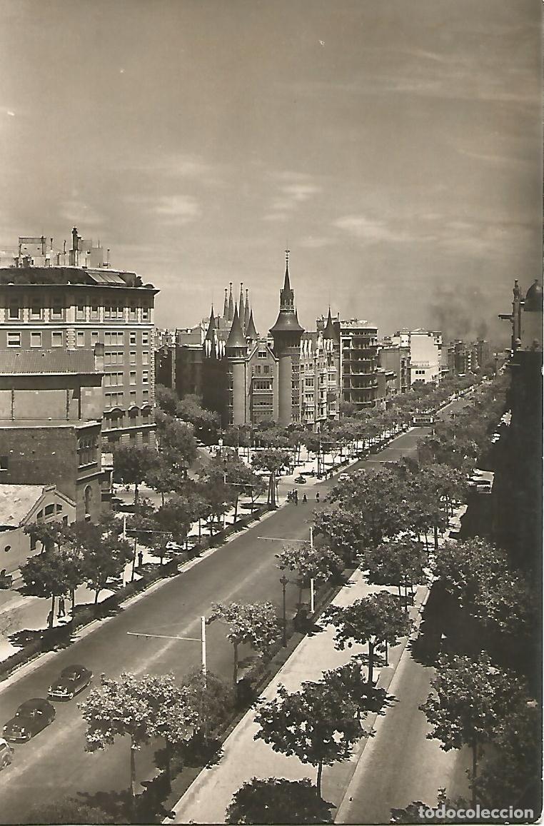 Cartoline: Postal 51127: BARCELONA - Av. del Generalisimo - Varios