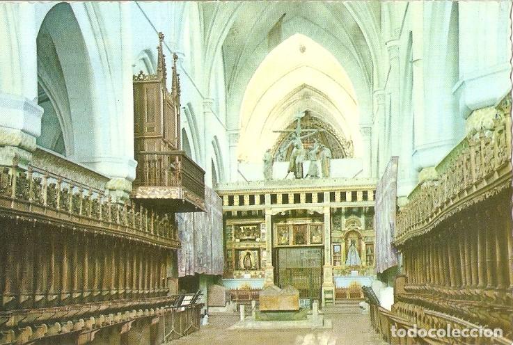 Postcards: Postal 048200 : Burgos. Monasterio de las Huelgas. Nave central y Coro - Varios