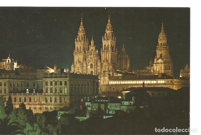 Postais: Postal 048235 : Santiago de Compostela. Vista panoramica de la ciudad antigua desde el paseo de la H
