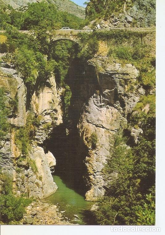 Cartes Postales: Postal 048280 : Valle de Tena (Huesca. Puente de Escarrilla sobre el rio Gallego - Varios