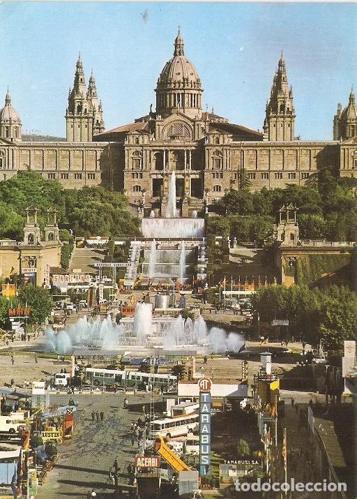 Postais: Postal 048328 : Barcelona vista en Helicoptero. Fuente Monumental y Palacio Nacional - Varios