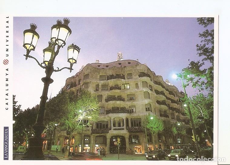 Cartes Postales: Postal 048592 : Barcelona. Eixample. Vista nocturna de La Pedrera - Varios