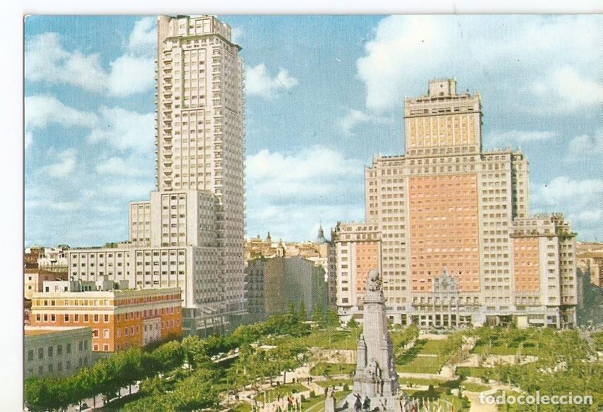 Postcards: Postal 030657 : Plaza de Espa&ntilde;a y monumento a Cervantes. Madrid - Varios