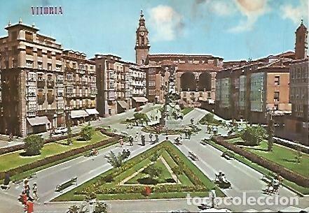 Postales: POSTAL 56067: VITORIA. Plaza de la Virgen - Varios