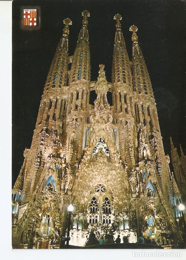 Postais: Postal 039754 : Barcelona. Templo de la Sagrada Familia (Gaudi) iluminada por Buhigas - Varios