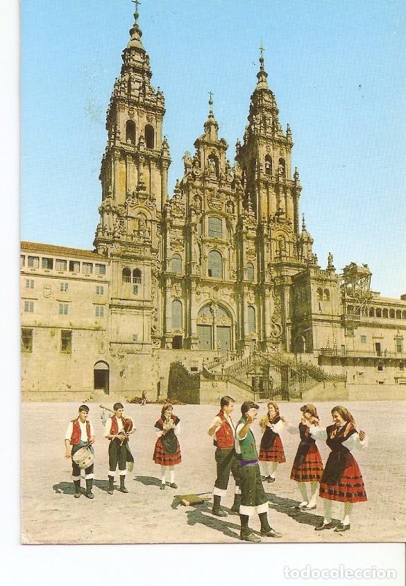 Postales: Postal 022845 : La Mu&ntilde;eira ante la Catedral, Santiago de Compostela - Varios