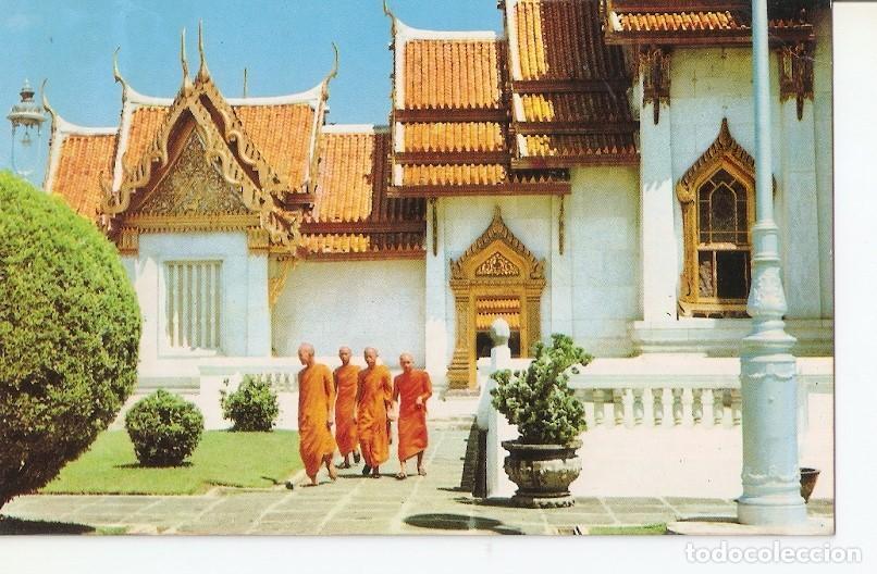 Postkarten: Postal 041909 : Thai Budhist Priests in front the Marble Temple. Bangkok - Varios