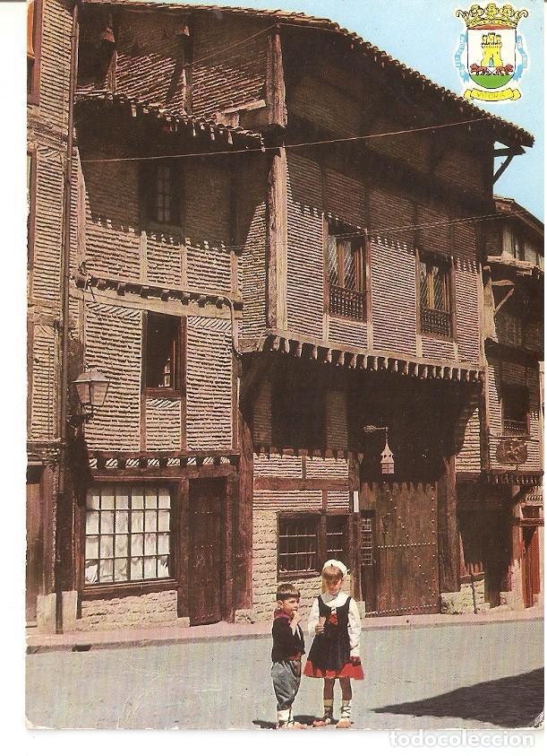 Postcards: Postal 045317 : Vitoria. El Portalon - Varios