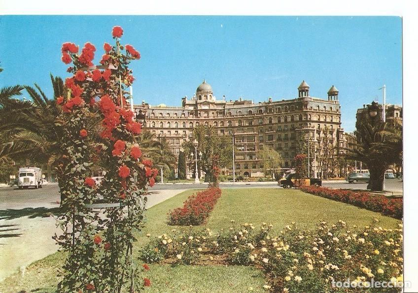 Postkarten: Postal 040520 : Barcelona. Plaza Calvo Sotelo. Detalle - Varios