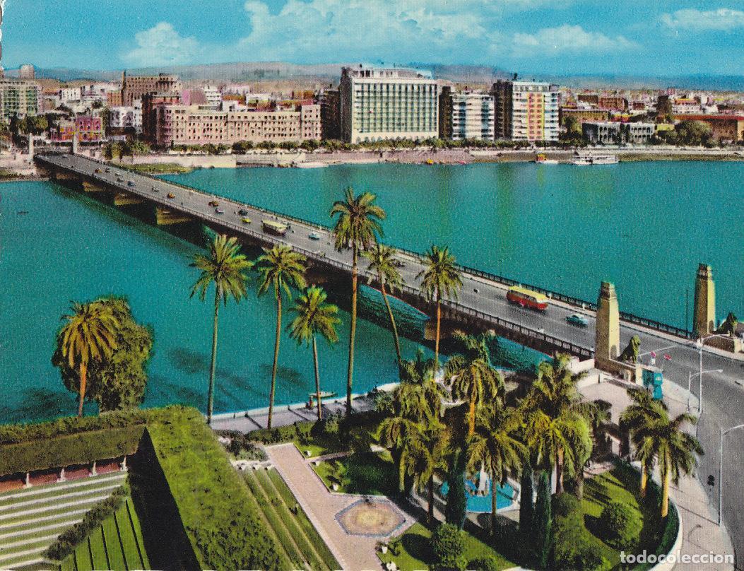 Cartes Postales: Postal 61563 : Cairo - Tahrir Bridge and Shepheards & Semiramis Hotels - Varios