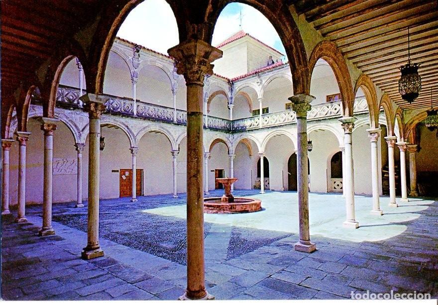 Cartoline: Postal 016634: BAEZA - Patio del Seminario de Baeza - Varios