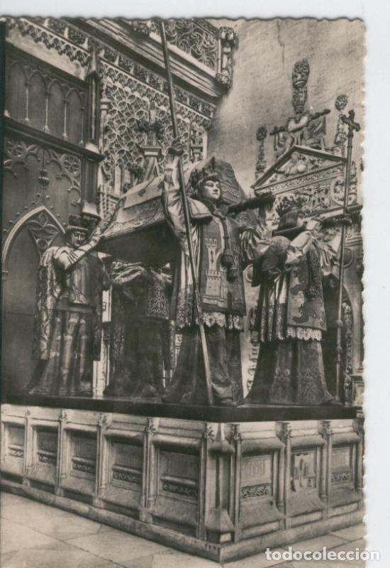 Postcards: Postal B/N 0342 : Sevilla: Monumento a Colon en la Catedral - Varios