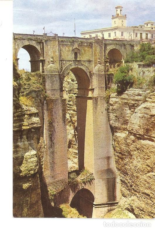 Postcards: Postal 020604 : Puente nuevo sobre el Tajo, Ronda - Malaga - Varios