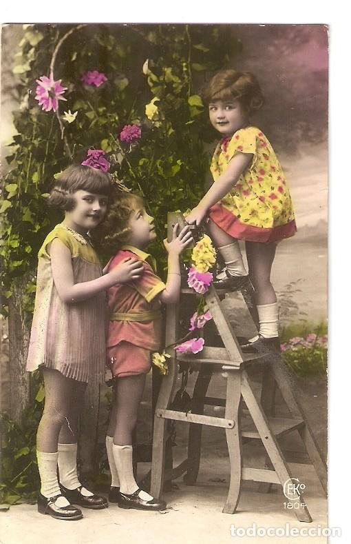 Cartoline: Postal 036293 : Postal coloreada. Ni&ntilde;as jugando con escalera - Varios