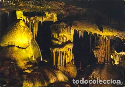 Cartes Postales: POSTAL 56849: En Quercy Les Grottes de Lacave (Lumiere noire) Les Trois Parques - Varios