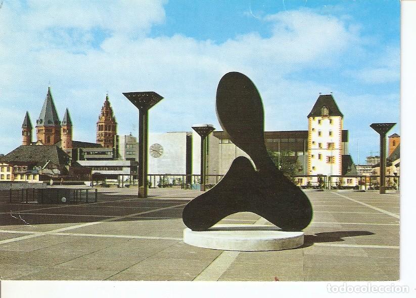 Postkarten: Postal 036746 : Mainz. Rathausplatz mit Blick zum Dom und Pulverturm - Varios