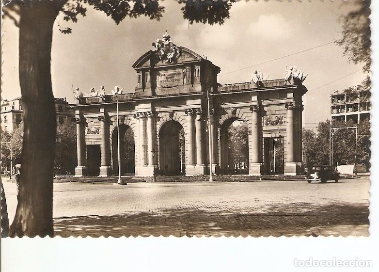 Cartoline: Postal 027994 : Madrid. Puerta de Alcala - Varios