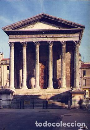 Cartes Postales: POSTAL 57729: Nimes (Gard) La maison carree - Varios