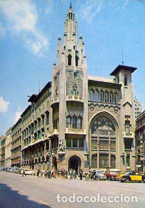 Postcards: POSTAL 56315: Oficinas centrales de la Caja de Pensiones para la Vejez y de Ahorros Barcelona - Vari