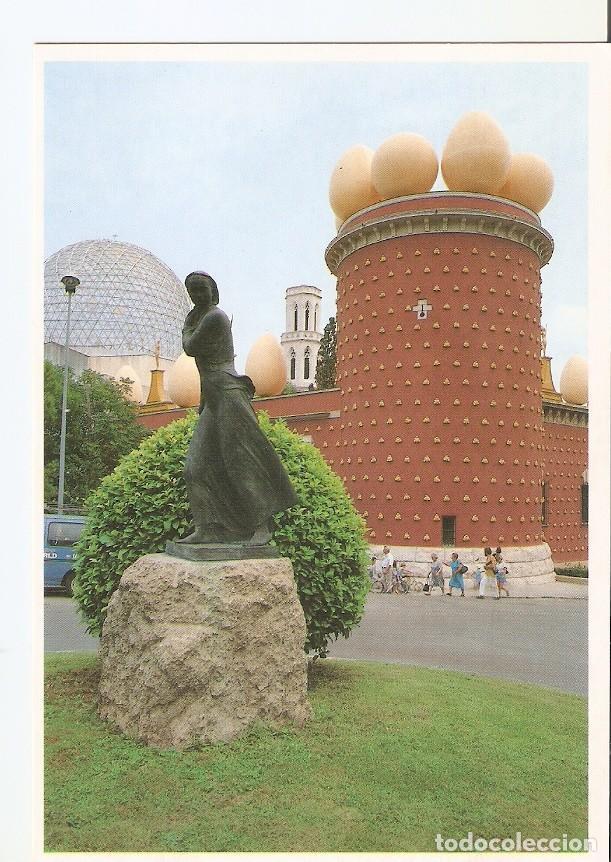 Postales: Postal 027526 : Figueres (Alt Empord&agrave;), Monument a la Tramuntana Torre Galatea i cupula Museu Dali -