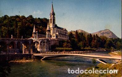 Postkarten: POSTAL 56154: Lourdes le Basilique le Gave et les nouveaux Ponts - Varios