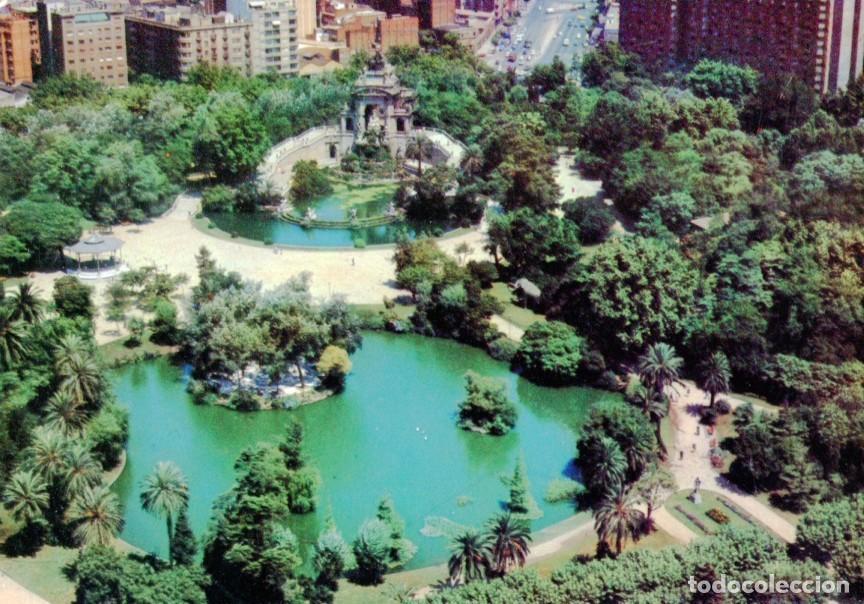Postales: Postal 016701: BARCELONA - Parque de la Ciutadella Vista aerea - Varios
