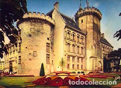 Postkarten: POSTAL 56959: Angouleme (Charente) L Hotel de la Ville - Varios