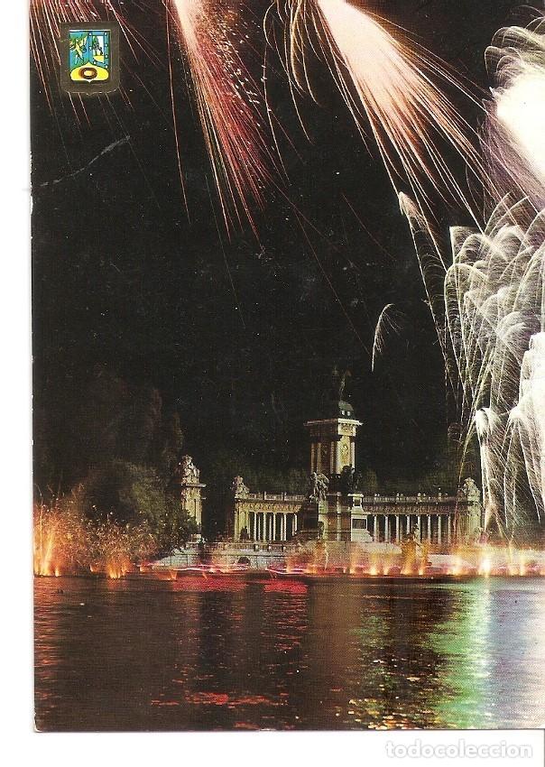 Postkarten: Postal 030782 : Madrid. Estanque del Retiro. Fuegos Artificiales - Varios