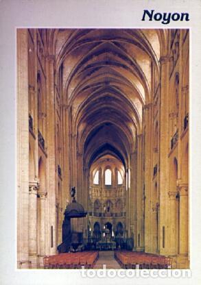 Postkarten: POSTAL 57221: Noyon (Oise) � La cathedrale � La nef - Varios
