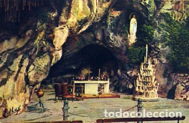 Postkarten: POSTAL 57306: Lourdes La Grotte Miraculeuse dont le nouvel Autel en marbre des Pyrenees - Varios
