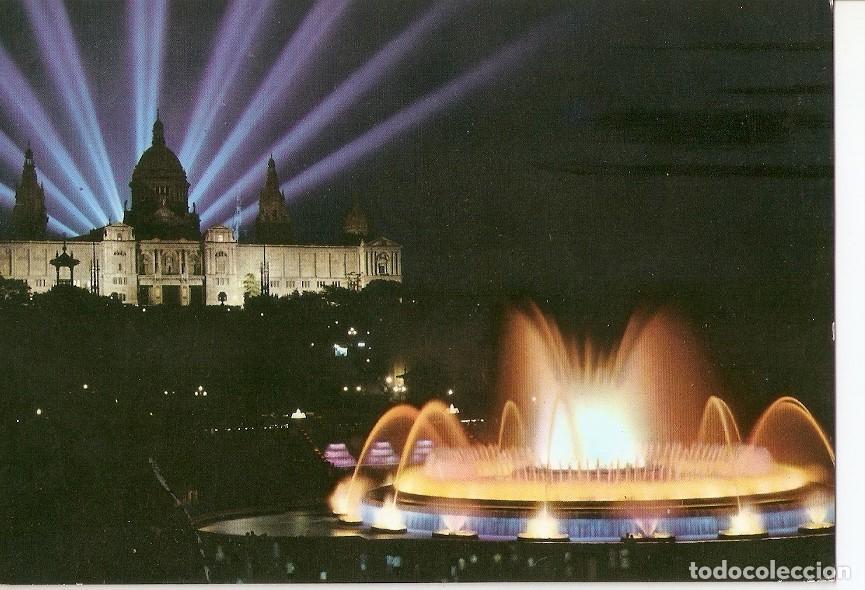 Postcards: Postal 030618 : Barcelona. Parque de Montjuich. Fuente Monumental iluminada al fondo Palacio Naciona