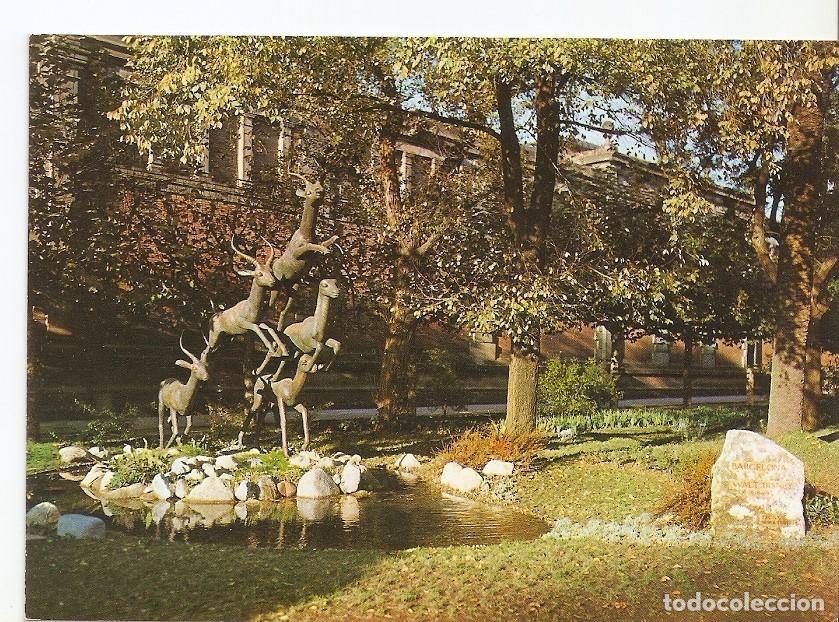 Postais: Postal 031855 : Barcelona. Parque de la Ciudadel. Monumento a Walt Disney - Varios
