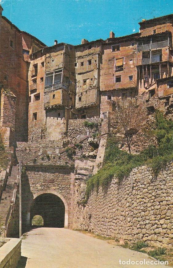 Postkarten: POSTAL B6822: TERUEL: ALBARRACIN - Varios