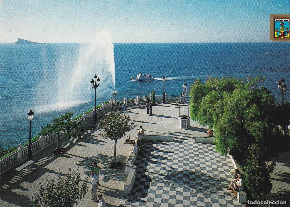 Postais: POSTAL B6863: BENIDORM: MIRADOR DEL CASTILLO - Varios