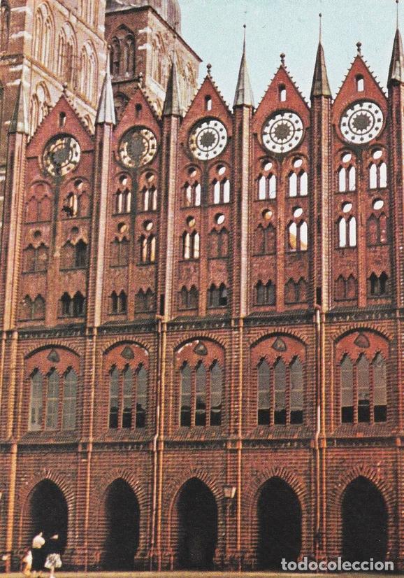 Cartes Postales: POSTAL B7184: STUTTGART: RATHAUS ZU STRALSUND - Varios