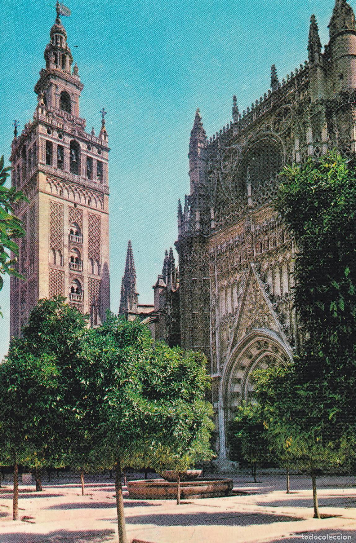 Postales: POSTAL B7465: SEVILLA: PATIO DE LOS NARANJOS - Varios