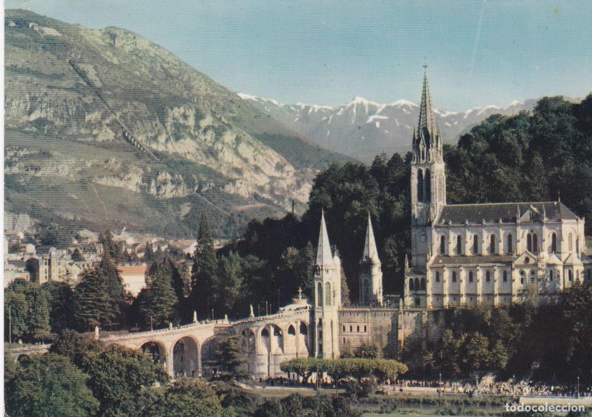 Postkarten: POSTAL B7806: LOURDES: BASILICA VISTA AEREA - Varios