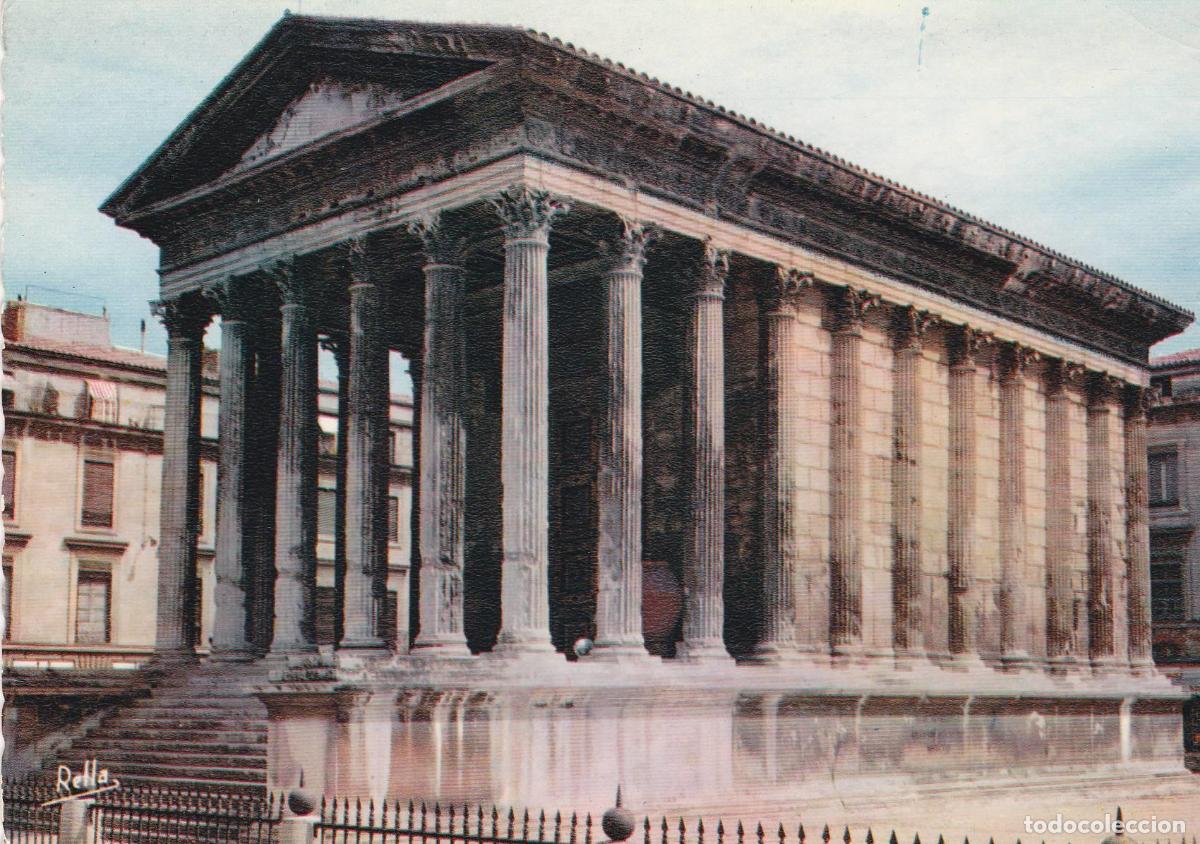Cartoline: POSTAL B6323: NIMES: LA MAISON CARRE - Varios