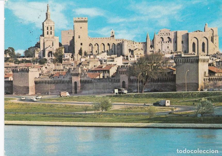 Postcards: POSTAL B7911: AVIGNON: LE PALAIS DE PAPES - Varios