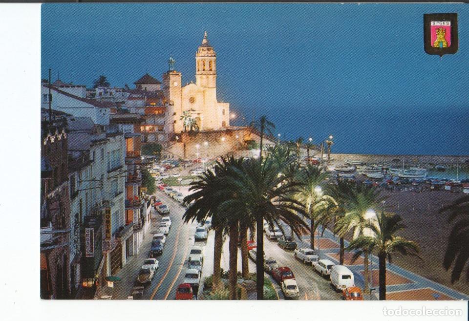 Postais: Postal-Postcard 17457: SITGES - Platja dOr Vista nocturna - Varios