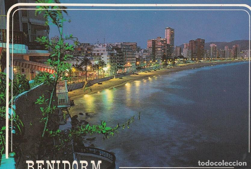 Postales: POSTAL B8822: BENIDORM: PLAYA DE LEVANTE - Varios