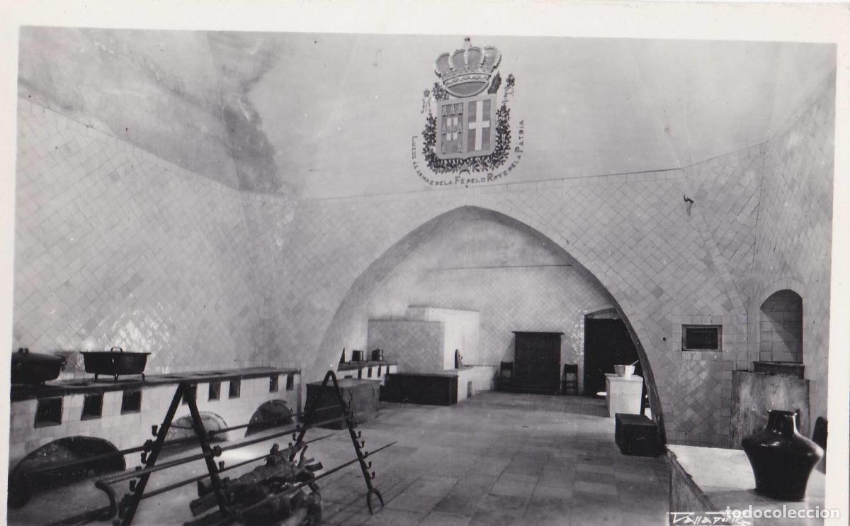 Cartes Postales: POSTAL 18776: SINTRA: PALACIO NACIONAL DA VILA - Varios